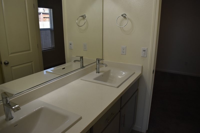 623 Keenan Court property image