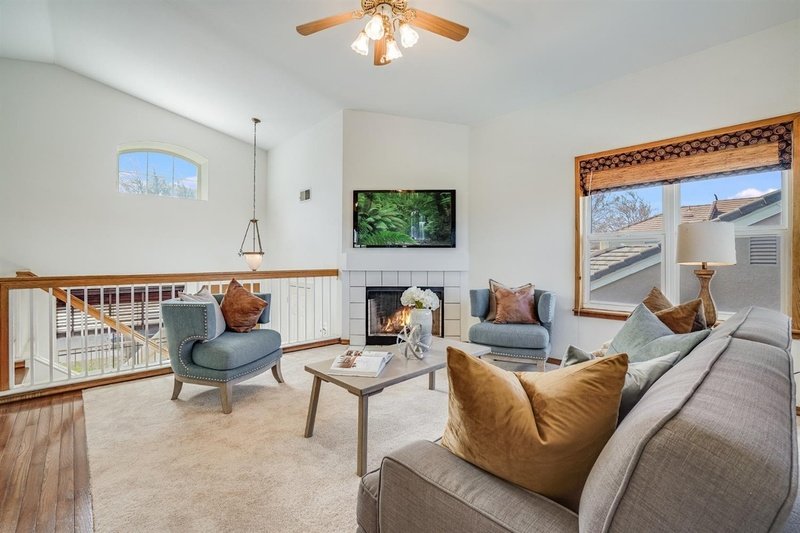 1561 Spring Court property image