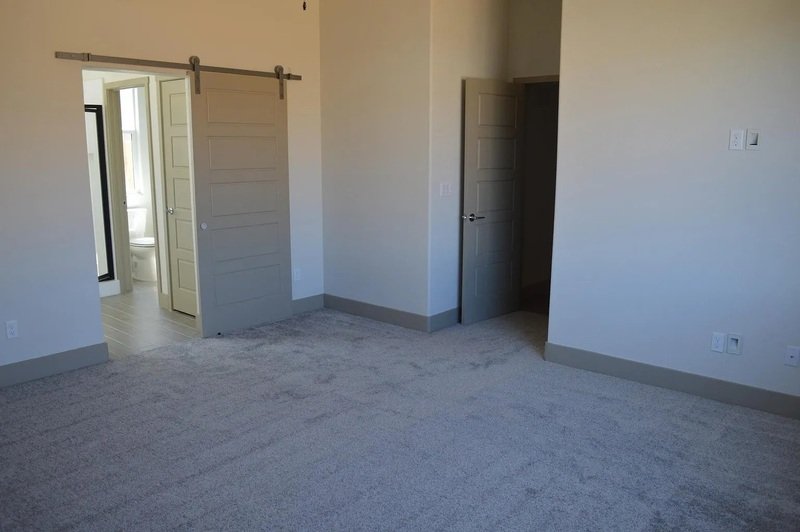 2430 Bastidas Drive property image