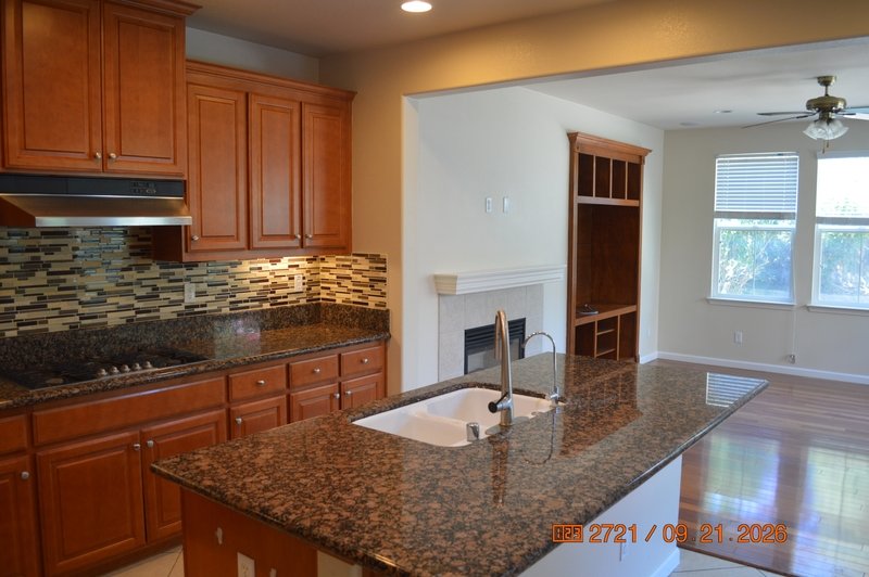 425 North Albany Street property image