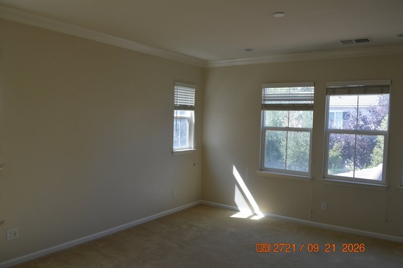 425 North Albany Street property image