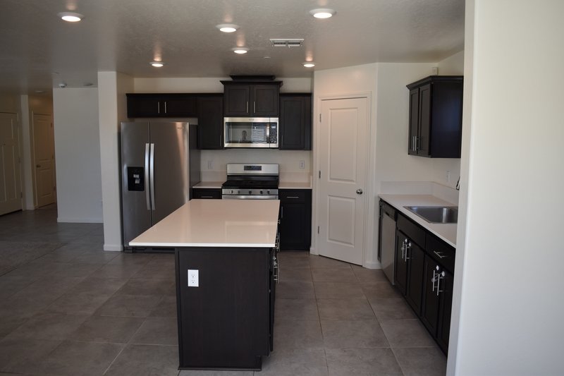 698 Jessie Drive property image