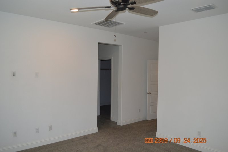 2411 Urdaneta Way property image