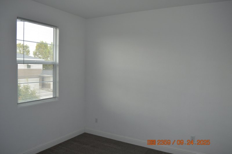 2411 Urdaneta Way property image