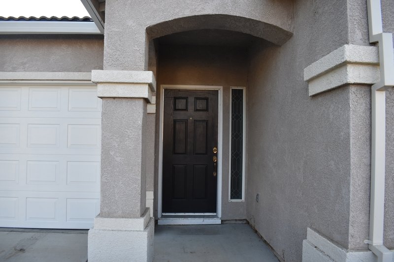 805 Vía Rosa property image