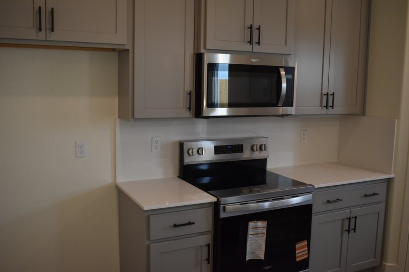 682 Stephanie Drive property image