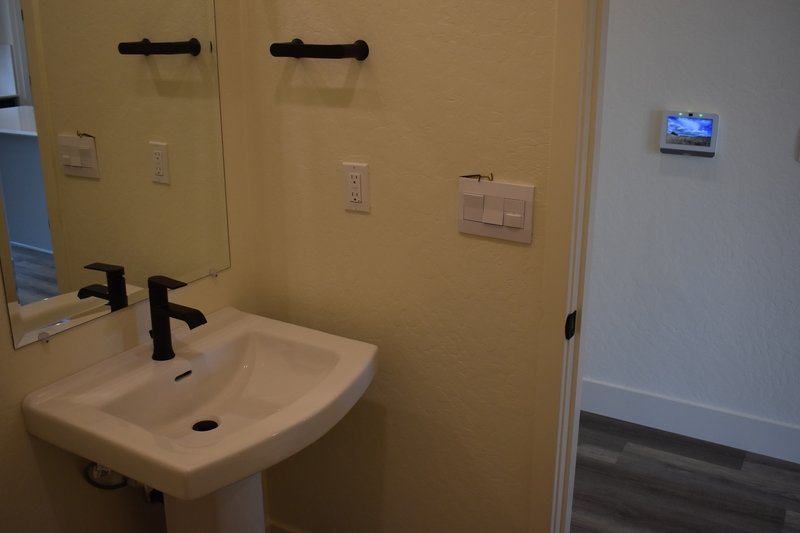 682 Stephanie Drive property image