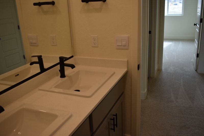 682 Stephanie Drive property image