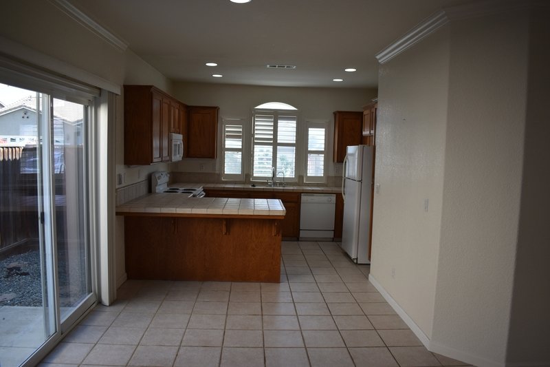 805 Vía Rosa property image