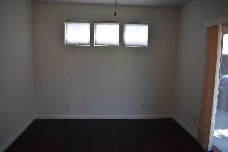 805 Vía Rosa property image