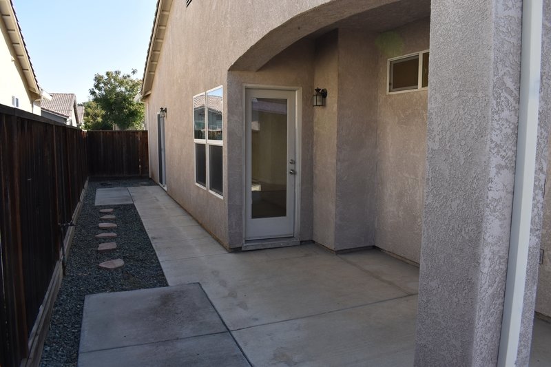 805 Vía Rosa property image