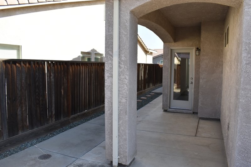 805 Vía Rosa property image