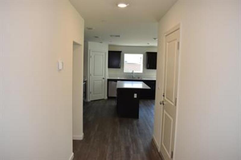 4523 Iris Court property image