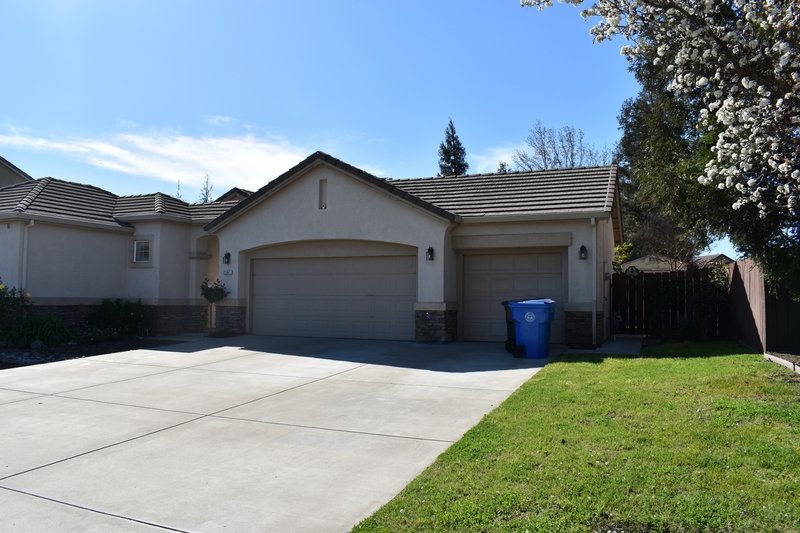 2261 Pillsbury Road property image