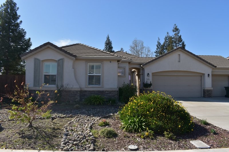 2261 Pillsbury Road property image