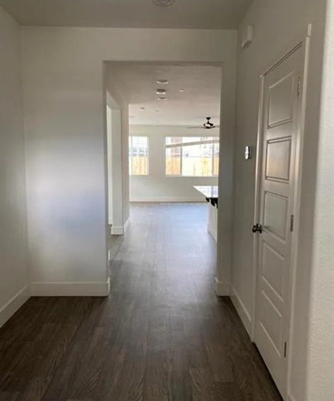 2434 Urdaneta Way property image