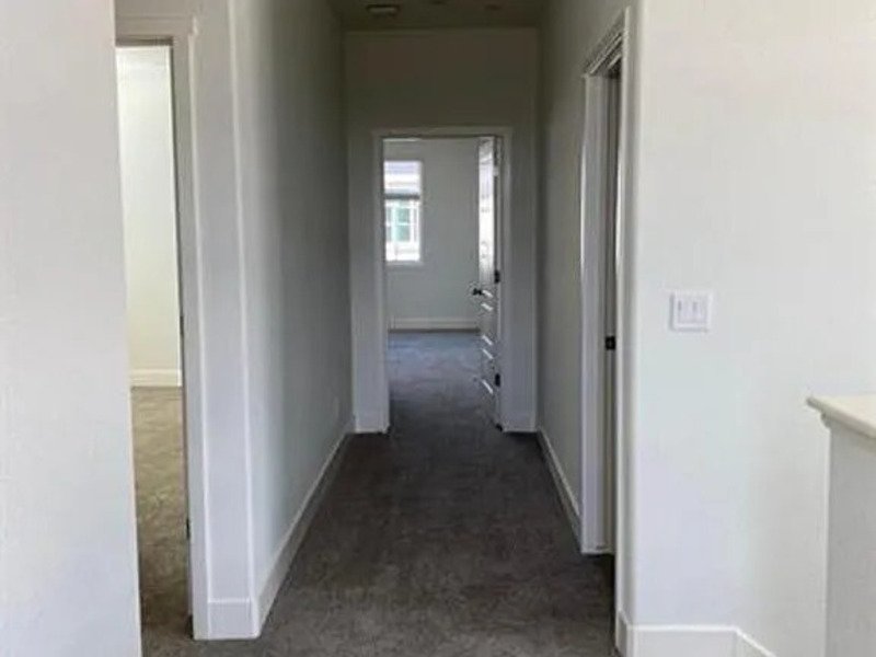2434 Urdaneta Way property image