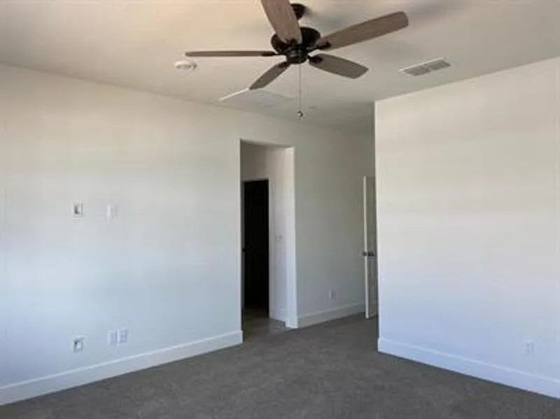 2434 Urdaneta Way property image
