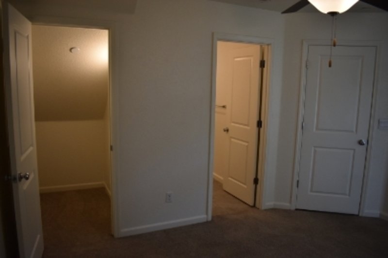 624 Suzanne Drive - 2 property image