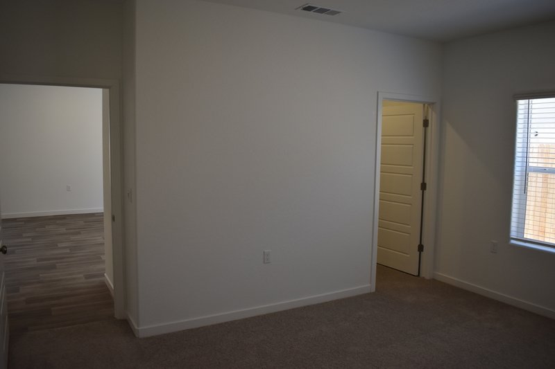 4481 North San Miguel Avenue property image