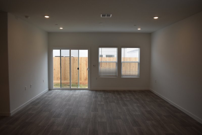 4470 North San Clemente Avenue property image