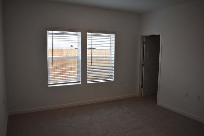 4470 North San Clemente Avenue property image