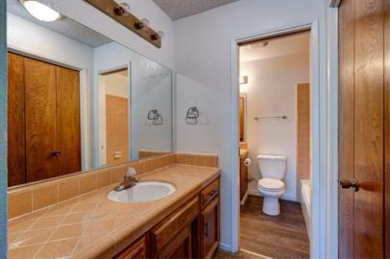 2768 Saratoga Avenue property image
