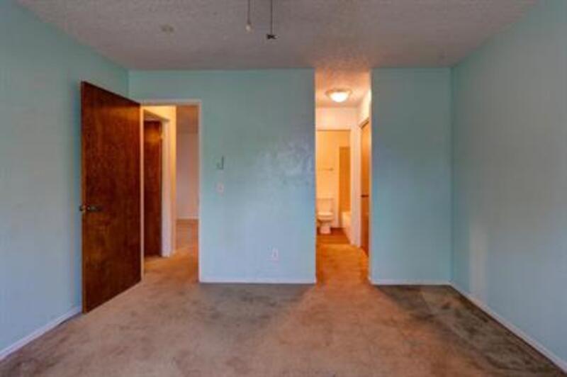 2768 Saratoga Avenue property image