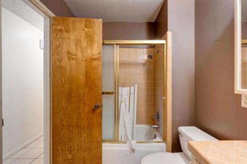 2768 Saratoga Avenue property image