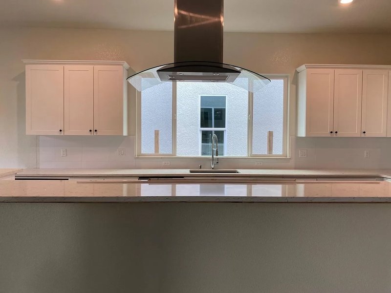 2467 Valverde Drive property image