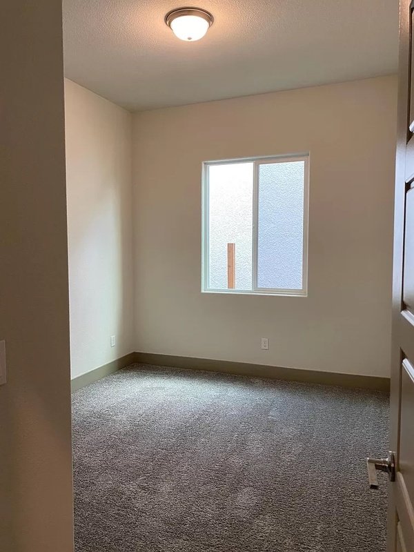 2467 Valverde Drive property image