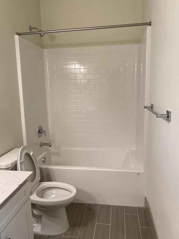 2467 Valverde Drive property image