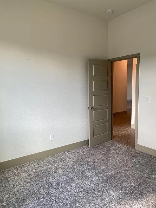 2467 Valverde Drive property image