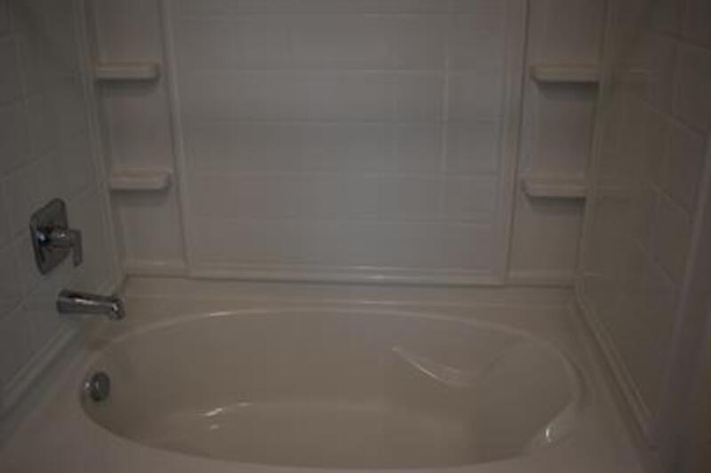 4523 Iris Court property image