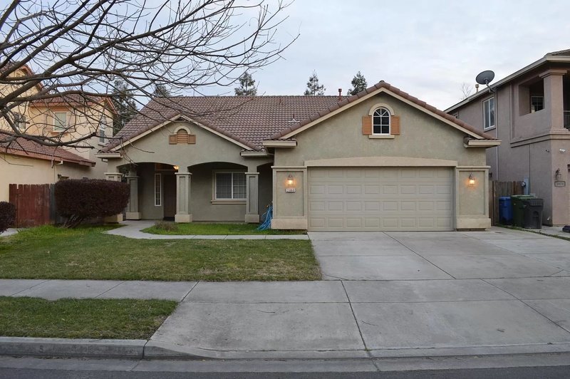 2860 Blue Oak Ct property image