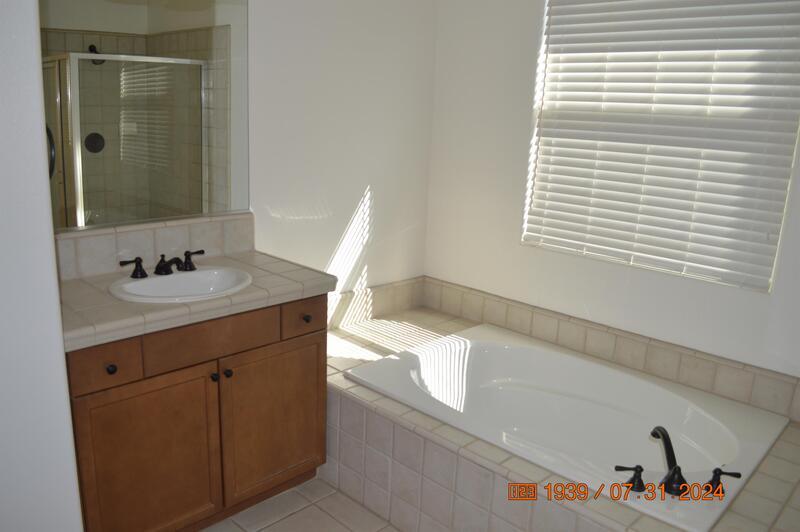 2725 Amalfi property image