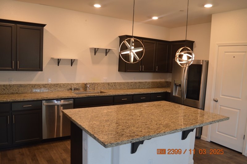 917 Somerset Way property image