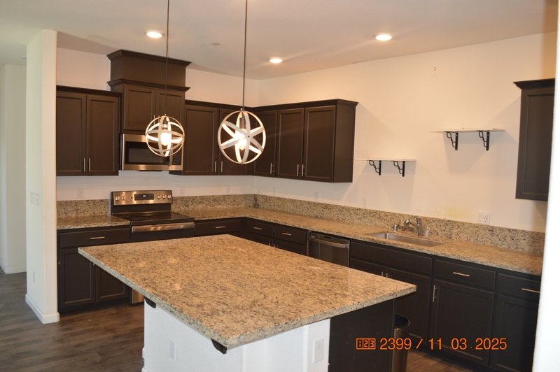 917 Somerset Way property image